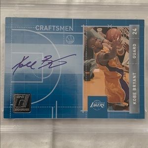 Kobe Bryant Los Angeles Lakers Autograph Card